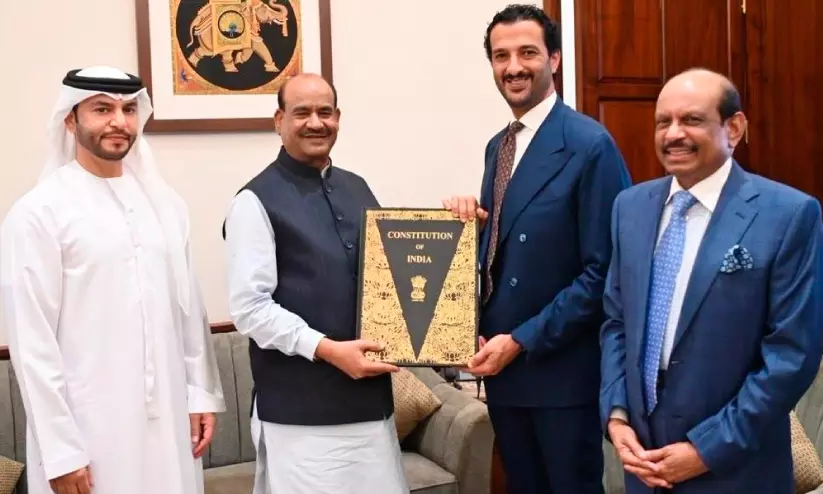 ലോക്സഭാ സ്പീക്കറെ സന്ദർശിച്ച് യു.എ.ഇ പ്രതിനിധിസംഘം ലോക്സഭാ സ്പീക്കറെ സന്ദർശിച്ച് യു.എ.ഇ പ്രതിനിധിസംഘം