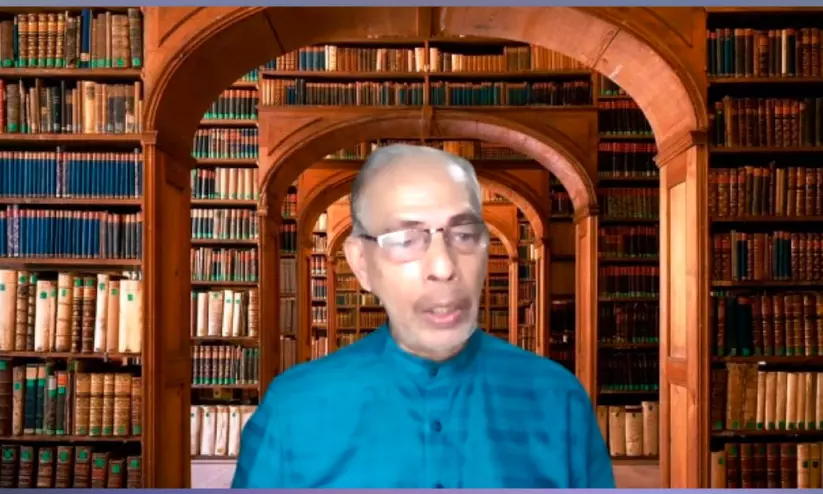 ‘ബലി’ നോവലിന്റെ പിന്നാമ്പുറ കഥകൾ പങ്കുവെച്ച് നോവലിസ്റ്റ് പി.എം.എ. ഖാദർ ‘ബലി’ നോവലിന്റെ പിന്നാമ്പുറ കഥകൾ പങ്കുവെച്ച് നോവലിസ്റ്റ് പി.എം.എ. ഖാദർ