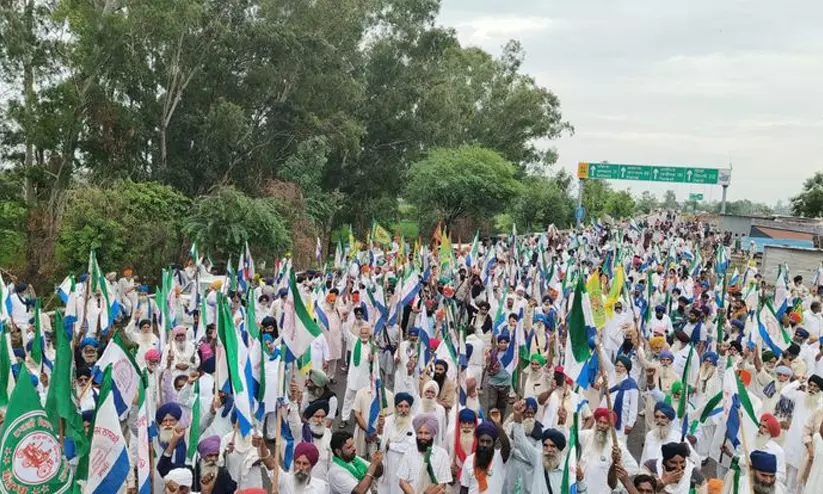 കിസാൻ മഹാപഞ്ചായത്ത്: ശംഭു അതിർത്തി അടച്ച് ഹരിയാന സർക്കാർ കിസാൻ മഹാപഞ്ചായത്ത്: ശംഭു അതിർത്തി അടച്ച് ഹരിയാന സർക്കാർ