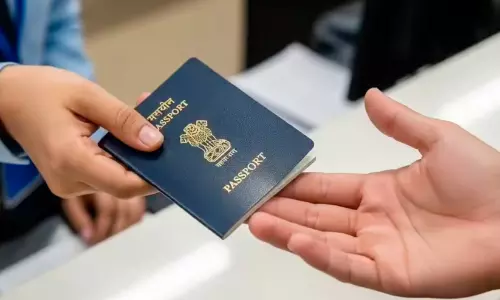 പാസ്‌പോർട്ട്, വിസ സേവനങ്ങൾ; താൽകാലിക സർവിസ് കേന്ദ്രങ്ങൾ തുറക്കാൻ സുപ്രീം കോടതി അനുമതി