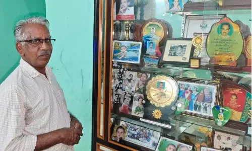 കെ.കെ. ചന്ദ്രശേഖരൻ, വിശ്രമമില്ലാത്ത സാമൂഹികസേവനം കെ.കെ. ചന്ദ്രശേഖരൻ, വിശ്രമമില്ലാത്ത സാമൂഹികസേവനം