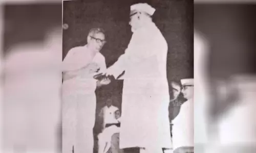 മലയാള സിനിമക്ക് ആദ്യമായി ദേശീയ പുരസ്കാരമെത്തിച്ച ടി.കെ. പരീക്കുട്ടി ഓർമയായിട്ട് ഇന്ന് 57 വർഷം മലയാള സിനിമക്ക് ആദ്യമായി ദേശീയ പുരസ്കാരമെത്തിച്ച ടി.കെ. പരീക്കുട്ടി ഓർമയായിട്ട് ഇന്ന് 57 വർഷം