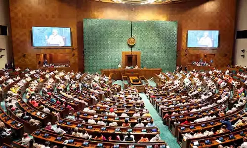 വർഷകാല സമ്മേളനം: രണ്ടാം ദിവസവും പാർലമെന്റ് സ്തംഭിച്ചു വർഷകാല സമ്മേളനം: രണ്ടാം ദിവസവും പാർലമെന്റ് സ്തംഭിച്ചു