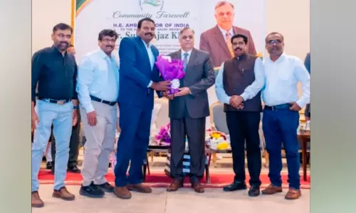 അം​ബാ​സ​ഡ​ർ ഡോ. ​സു​ഹേ​ൽ അ​ജാ​സ് ഖാ​ന് യാ​ത്ര​യ​യ​പ്പ് ന​ൽ​കി ‘ഫോ​ർ​ക്ക’
