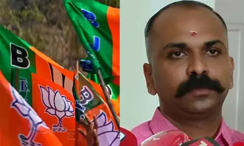 കള്ളപ്പണ ഇടപാട് നടത്തിയെന്ന വാർത്ത വ്യാജം; നിയമനടപടി സ്വീകരിക്കും, മുൻ ജില്ല സെക്രട്ടറിയെ തള്ളി ബി.ജെ.പി കള്ളപ്പണ ഇടപാട് നടത്തിയെന്ന വാർത്ത വ്യാജം; നിയമനടപടി സ്വീകരിക്കും, മുൻ ജില്ല സെക്രട്ടറിയെ തള്ളി ബി.ജെ.പി