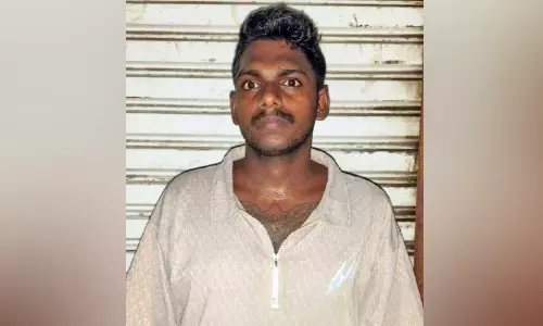 ജാമ്യത്തിലിറങ്ങി മൂന്നാംനാൾ 16 കിലോ കഞ്ചാവുമായി കുപ്രസിദ്ധ കുറ്റവാളി പിടിയിൽ ജാമ്യത്തിലിറങ്ങി മൂന്നാംനാൾ 16 കിലോ കഞ്ചാവുമായി കുപ്രസിദ്ധ കുറ്റവാളി പിടിയിൽ