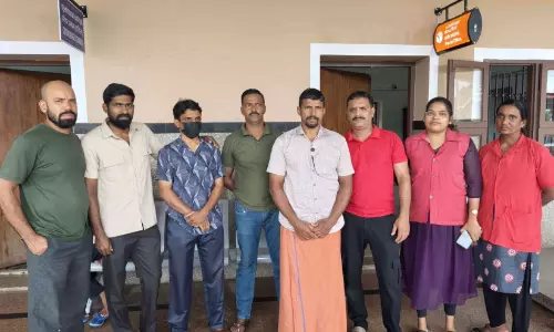 ത​ല​ശ്ശേ​രി റെ​യി​ൽ​വേ സ്റ്റേ​ഷ​നി​ൽ പാ​ർ​സ​ൽ ഓ​ഫി​സ് നി​ർ​ത്ത​ലാ​ക്കു​ന്നു