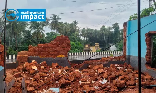 കല്ലങ്കൈ എ.എല്‍.പി സ്‌കൂള്‍ കെട്ടിടം പൊളിച്ചു മാറ്റി