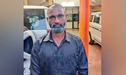 ജാമ്യത്തിലിറങ്ങി മുങ്ങിയ കൊലക്കേസ് പ്രതി പിടിയിൽ ജാമ്യത്തിലിറങ്ങി മുങ്ങിയ കൊലക്കേസ് പ്രതി പിടിയിൽ