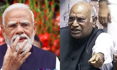 പുറത്ത് മൻ കീ ബാത്ത് നടത്താതെ പാർലമെന്റിൽ മറുപടി പറയൂ: നരേന്ദ്ര മോദിക്കെതിരെ ആഞ്ഞടിച്ച്  മല്ലികാർജുൻ ഖാർഗെ