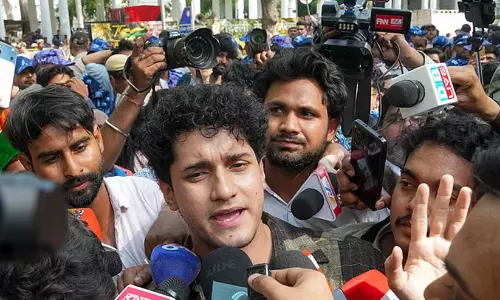വിദ്യാർഥി പ്രക്ഷോഭം: കോൺസ്റ്റിറ്റ്യൂഷൻ ക്ലബിൽ ചർച്ച, സി.ജെ.പിക്ക് വഴങ്ങി കേന്ദ്രസർക്കാർ