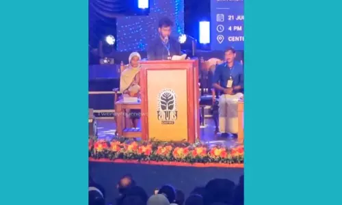 ഡി.ജെ വിലക്ക്: മന്ത്രിയുടെ മുന്നിൽ രജിസ്ട്രാറുടെ ഉത്തരവ് കീറിയെറിഞ്ഞ് കാർഷിക സർവകലാശാല യൂനിയൻ ചെയർമാൻ