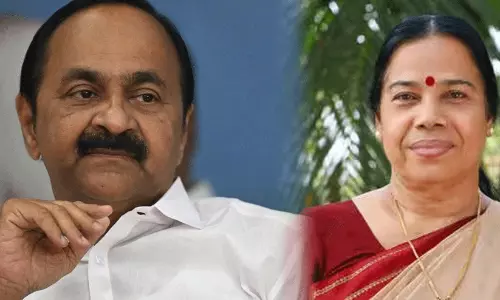 പി.കെ ശ്രീമതിയെ വ്യക്തിഹത്യ ചെയ്ത സംഭവം; മാധ്യമങ്ങൾക്കെതിരെ നടപടിക്ക് മുഖ്യമന്ത്രി വി.ഡി. സതീശന്റെ നിർദേശം പി.കെ ശ്രീമതിയെ വ്യക്തിഹത്യ ചെയ്ത സംഭവം; മാധ്യമങ്ങൾക്കെതിരെ നടപടിക്ക് മുഖ്യമന്ത്രി വി.ഡി. സതീശന്റെ നിർദേശം