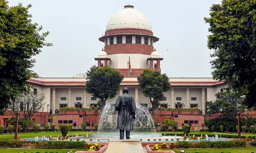 മണിപ്പൂർ കലാപം; അന്വേഷണം വേഗത്തിലാക്കാൻ സുപ്രീംകോടതി നിർദേശം മണിപ്പൂർ കലാപം; അന്വേഷണം വേഗത്തിലാക്കാൻ സുപ്രീംകോടതി നിർദേശം