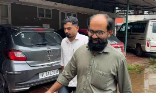 കാഫിർ സ്ക്രീൻഷോട്ട് കേസ്: റിബേഷ് രാമകൃഷ്ണൻ അറസ്റ്റിൽ കാഫിർ സ്ക്രീൻഷോട്ട് കേസ്: റിബേഷ് രാമകൃഷ്ണൻ അറസ്റ്റിൽ