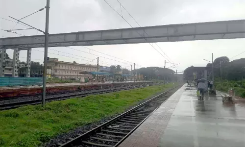 റെയില്‍വേ സ്റ്റേഷന്‍ നടപ്പാല നിര്‍മാണം അന്തിമഘട്ടത്തില്‍