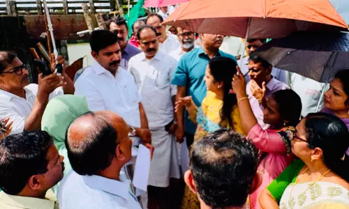 അപകടഭീഷണിയായ കൂട്ടായി റെഗുലേറ്റർ കം ബ്രിഡ്ജ്: വിദഗ്ധ സംഘം പരിശോധന നടത്തി അപകടഭീഷണിയായ കൂട്ടായി റെഗുലേറ്റർ കം ബ്രിഡ്ജ്: വിദഗ്ധ സംഘം പരിശോധന നടത്തി