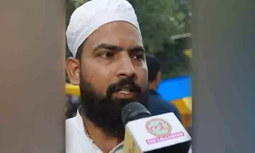 ജന്തർ മന്തറിൽ പ്രതിഷേധക്കാർക്ക് ഭ‍ക്ഷണം വിതരണം ചെയ്തു; സന്നദ്ധ പ്രവർത്തകന്റെ വീട്ടിൽ യു.പി പൊലീസിന്റെ റെയ്ഡ്; പിതാവും സഹോദരനും കസ്റ്റഡിയിൽ