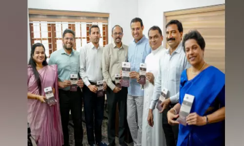 കോച്ചേരീസ് സ്കൂൾ ഓഫ് ലോ അഡ്മിഷൻ ബ്രോഷർ പ്രകാശനം കോച്ചേരീസ് സ്കൂൾ ഓഫ് ലോ അഡ്മിഷൻ ബ്രോഷർ പ്രകാശനം