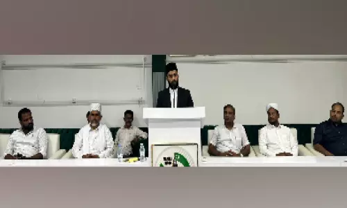 ആ​ലി​ക്കു​ട്ടി മു​സ്‌​ലി​യാ​ർ സ​മ​സ്ത​യെ ലോ​ക​ത്തി​ന് പ​രി​ച​യ​പ്പെ​ടു​ത്തി​യ മ​ഹാ പ​ണ്ഡി​ത​ൻ: ബ​ദ​റു​ദ്ദീ​ൻ ത​ങ്ങ​ൾ