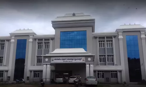 ബിരുദദാനച്ചടങ്ങിൽ തമിഴ്നാടിന്‍റെ സംസ്ഥാന ഗാനത്തിനുപകരം വന്ദേമാതരം ആലപിക്കണം; രാജ്ഭവന്റെ നിർദ്ദേശത്തിനെതിരെ സംസ്ഥാനത്ത് പ്രതിഷേധം