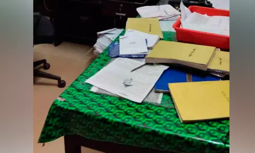 തൊഴിലാളികൾ പെരുവഴിയിലായില്ല; തലശ്ശേരി, കാസർകോട് റെയിൽവേ സ്റ്റേഷനുകളിൽ പാർസൽ സർവിസ് പുനഃസ്ഥാപിച്ചു