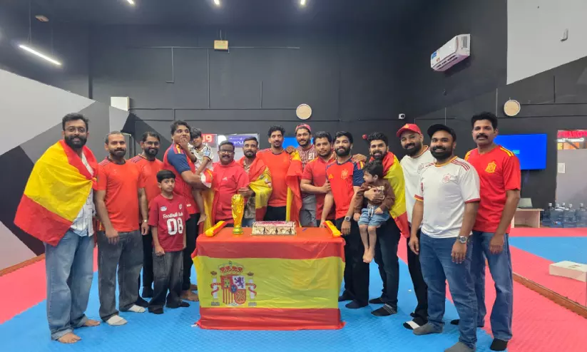 ഫിഫ ലോകകപ്പ് സ്പെയിന്; വിജയാഘോഷം സംഘടിപ്പിച്ചു ഫിഫ ലോകകപ്പ് സ്പെയിന്; വിജയാഘോഷം സംഘടിപ്പിച്ചു