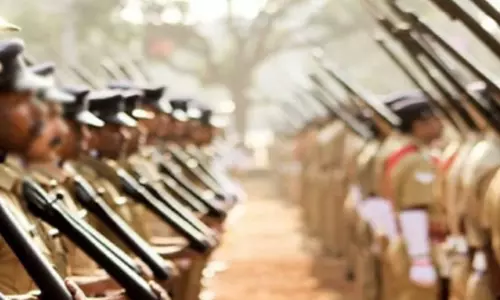 രാഹുൽ മാങ്കൂട്ടത്തിലിനെ പൂട്ടി, ഷിയാസിനോട് മുട്ടി; കോൺഗ്രസ്​ നേതാക്കളോട്​ ‘ഉടക്കിയ’ ഡിവൈ.എസ്​.പിമാരും തെറിച്ചു!