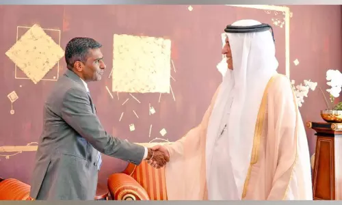 ഇന്ത്യന്‍ കോണ്‍സല്‍ ജനറല്‍ സതീഷ് ശിവന് യാത്രയയപ്പ് നല്‍കി റാസല്‍ഖൈമ ഭരണാധിപന്‍ ശൈഖ് സഊദ്