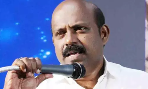 ബാറുകളിൽ ചെന്ന് കെയ്സ് കണക്കിന് മദ്യം ആവശ്യപ്പെടുന്നു -എക്‌സൈസ് ഉദ്യോഗസ്ഥർക്കെതിരെ രൂക്ഷ വിമർശനവുമായി മന്ത്രി എം.ലിജു