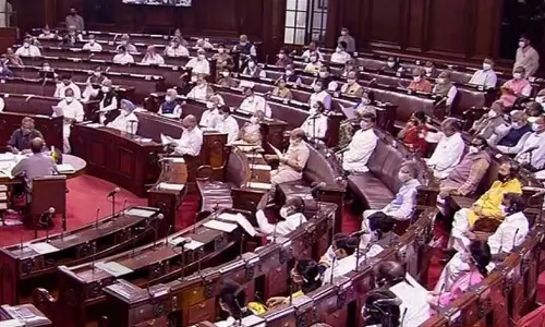 പരീക്ഷ പരിഷ്‍കാരം: സർക്കാറിനെ പ്രതിക്കൂട്ടിലാക്കി പ്രതിപക്ഷം