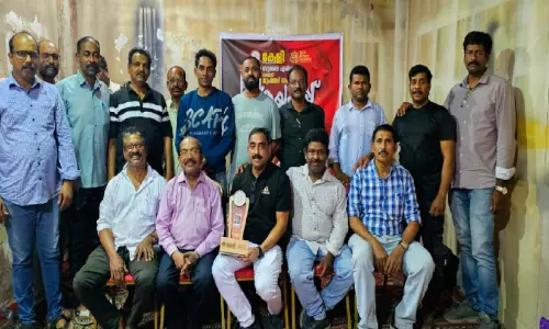 32 വ​ർ​ഷ​ത്തെ പ്ര​വാ​സ​ത്തി​ന് ശേ​ഷം നാ​ട്ടി​ലേ​ക്ക്;   മു​ഹ​മ്മ​ദ് ബ​ഷീ​റി​ന് കേ​ളി​യു​ടെ യാ​ത്ര​യ​യ​പ്പ്