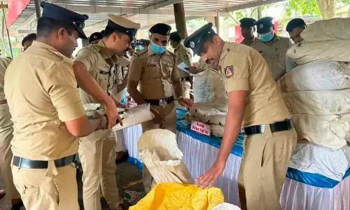 മം​ഗ​ളൂ​രു പൊ​ലീ​സ് 82 കോ​ടി​യു​ടെ ല​ഹ​രി വ​സ്തു​ക്ക​ൾ ക​ത്തി​ച്ചു; പുകഞ്ഞൊടുങ്ങിയത് 75 കോടിയുടെ എം.ഡി.എം.എ