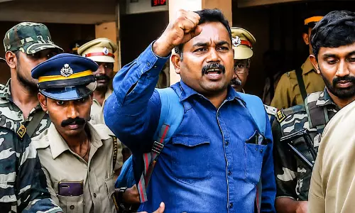 ഏറ്റുമുട്ടലിലൂടെ കൊല്ലാൻ പദ്ധതിയിട്ടു, ഒടുവിൽ രക്ഷപ്പെട്ടത് ഒരൊറ്റ നീക്കത്തിലൂടെ -നടുക്കുന്ന വെളിപ്പെടുത്തലുമായി  മുൻ മാവോയിസ്റ്റ് തടവുകാരൻ രൂപേഷ്