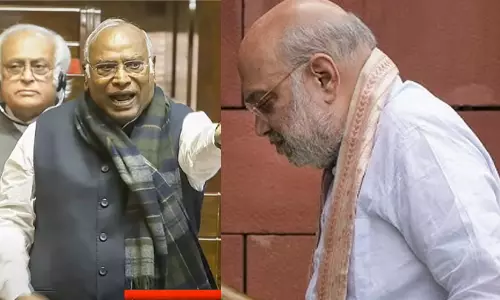 ‘അടച്ചിട്ട മുറിയിലിരിക്കുന്ന അമിത് ഷായെ വലിച്ച് പുറത്തിടും’- രാജ്യസഭയിൽ മല്ലികാർജുൻ ഖാർഗെയുടെ മുന്നറിയിപ്പ്