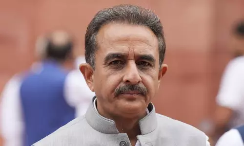 പശ്ചിമേഷ്യയിലെ സംഘർഷം; ഈ വർഷം 16 ഇന്ത്യക്കാർ കൊല്ലപ്പെട്ടു, ഇറാനിൽ 7,000 ഇന്ത്യൻ പൗരന്മാരുണ്ടെന്നും കേന്ദ്രം