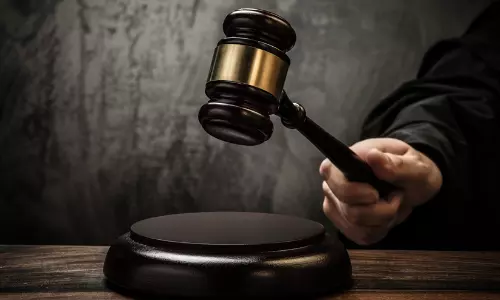 മയക്കുമരുന്ന് ലഹരിയിൽ വാഹനമോടിച്ച് അപകടം: പ്രതിക്ക് ശിക്ഷവിധിച്ച് ദുബൈ ട്രാഫിക് കോടതി