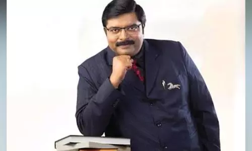 ഫ്രീഡം ക്വിസിലേക്ക് വീണ്ടും ‘ഗ്രാൻഡ് എൻട്രി’; ജി.എസ്. പ്രദീപ് അറിവിന്റെ അശ്വമേധം നയിക്കും ഫ്രീഡം ക്വിസിലേക്ക് വീണ്ടും ‘ഗ്രാൻഡ് എൻട്രി’; ജി.എസ്. പ്രദീപ് അറിവിന്റെ അശ്വമേധം നയിക്കും