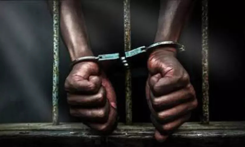 സാമൂഹികവിരുദ്ധ പ്രവർത്തനം; 3,500 പേരെ ‘പിക്കപ്പ് സ്ക്വാഡ്’ പിടികൂടി സാമൂഹികവിരുദ്ധ പ്രവർത്തനം; 3,500 പേരെ ‘പിക്കപ്പ് സ്ക്വാഡ്’ പിടികൂടി