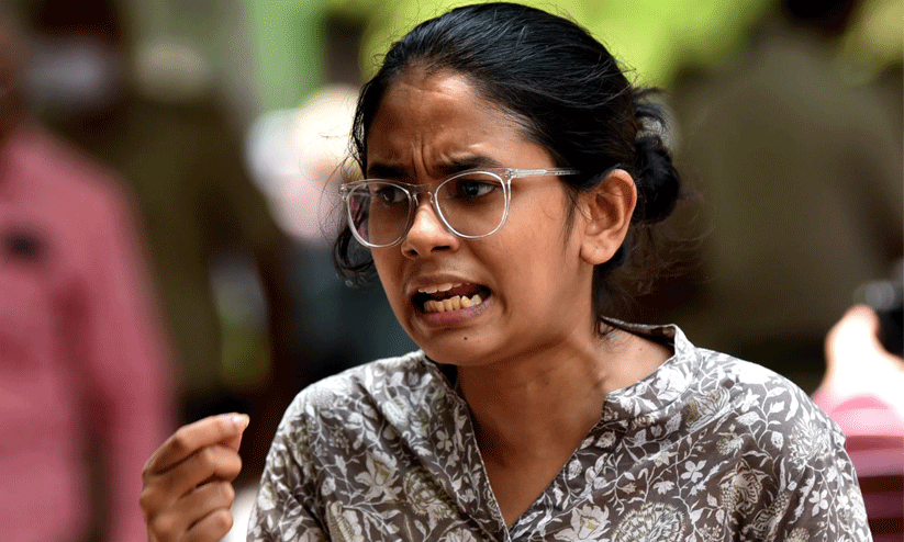 വിട്ടുകൊടുക്കരുത്; ഭരണകൂടവേട്ടക്ക് സമരയുവത്വത്തെ വിട്ടുകൊടുക്കരുത്; ഭരണകൂടവേട്ടക്ക് സമരയുവത്വത്തെ