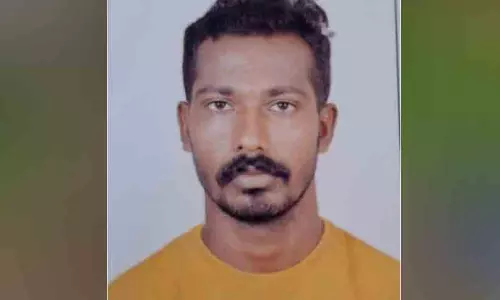 മുതലപ്പൊഴി അപകടം; ഒരാളുടെ മൃതദേഹം കരക്കടിഞ്ഞു മുതലപ്പൊഴി അപകടം; ഒരാളുടെ മൃതദേഹം കരക്കടിഞ്ഞു