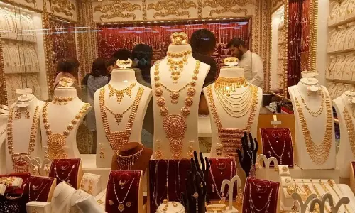 സ്വർണവ്യാപാരത്തിൽ സജീവമായ മുന്നേറ്റം; വെള്ളിക്ക് ആവശ്യക്കാർ കുറഞ്ഞു