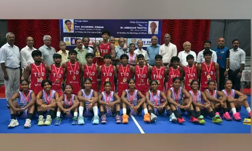 മൂന്നാമത് അഡ്വ. കെ.ടി. മത്തായി മെമ്മോറിയൽ ബാസ്കറ്റ്ബോൾ ടൂർണമെന്റ്: കോഴിക്കോട് പ്രൊവിഡൻസ് എച്ച്.എസ്.എസും കുന്നംകുളം ഗവ. വി.എച്ച്.എസ്.എസും ചാമ്പ്യന്മാർ മൂന്നാമത് അഡ്വ. കെ.ടി. മത്തായി മെമ്മോറിയൽ ബാസ്കറ്റ്ബോൾ ടൂർണമെന്റ്: കോഴിക്കോട് പ്രൊവിഡൻസ് എച്ച്.എസ്.എസും കുന്നംകുളം ഗവ. വി.എച്ച്.എസ്.എസും ചാമ്പ്യന്മാർ
