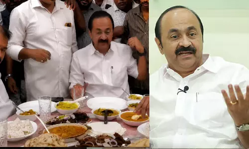 ‘മൂന്ന് മണിക്ക് ഞാനൊന്ന് ഭക്ഷണം കഴിച്ചുപോയി...’, പൊന്നാനിയിലെ വിവാദത്തിൽ വിശദീകരണവുമായി വി.ഡി. സതീശൻ