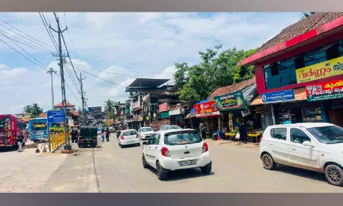 നീലേശ്വരം രാജാറോഡ് വികസനത്തിന് വേഗം കൂടും