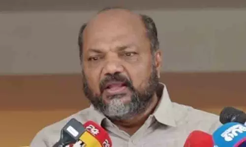 ഗ്യാലറിയിൽ ഇരുന്നു പറയുന്നതുപോലെ അല്ല ഗ്രൗണ്ടിൽ ഇറങ്ങി കളിക്കുന്നത്, ഹെലികോപ്റ്റർ യാത്രയിൽ മുഖ്യമന്ത്രിയുടെ മറുപടി പ്രതീക്ഷിച്ചത് പോലെ -പി. രാജീവ്