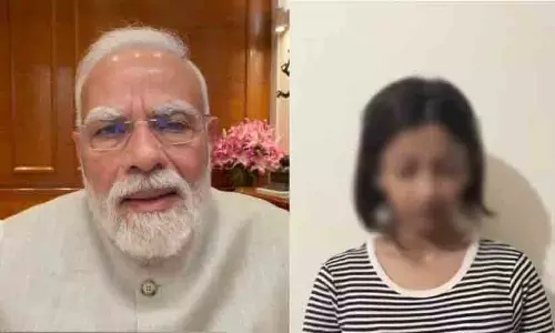 മോദിക്കെതിരെ സംസാരിച്ചു, പതിനഞ്ചുകാരിക്ക് മാപ്പ് പറഞ്ഞിട്ടും രക്ഷയില്ല; മൂന്ന് വീടുകൾ മാറിത്താമസിച്ചു, വിദ്യാഭ്യാസം പൂർണ്ണമായും തടസ്സപ്പെട്ടു മോദിക്കെതിരെ സംസാരിച്ചു, പതിനഞ്ചുകാരിക്ക് മാപ്പ് പറഞ്ഞിട്ടും രക്ഷയില്ല; മൂന്ന് വീടുകൾ മാറിത്താമസിച്ചു, വിദ്യാഭ്യാസം പൂർണ്ണമായും തടസ്സപ്പെട്ടു