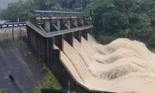 അണക്കെട്ടുകളിൽ റെഡ് അലർട്ട് ലെവലിൽ ജലനിരപ്പ് അണക്കെട്ടുകളിൽ റെഡ് അലർട്ട് ലെവലിൽ ജലനിരപ്പ്