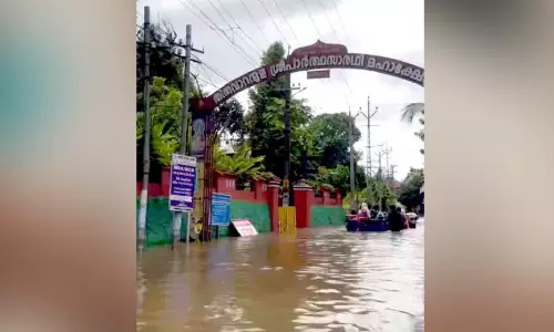 വെള്ളത്തിൽ മുങ്ങി ഓണവിപണി; വ്യാപാരികൾക്ക് അടിയന്തര നഷ്ടപരിഹാരം നൽകണമെന്ന് കേരള സംസ്ഥാന വ്യാപാരി വ്യവസായി സമിതി