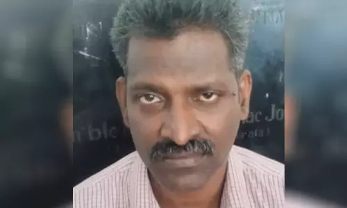 പിതാവിനെ ശ്വാസം മുട്ടിച്ച് കൊലപ്പെടുത്താൻ ശ്രമിച്ച പ്രതിക്ക് തടവും പിഴയും പിതാവിനെ ശ്വാസം മുട്ടിച്ച് കൊലപ്പെടുത്താൻ ശ്രമിച്ച പ്രതിക്ക് തടവും പിഴയും